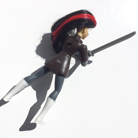 🦋 DC Super Hero Girls Katana and Bumblebee Figures McDonalds Happy Meal Toys - Picture 8 of 10